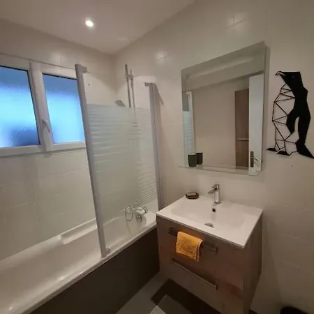Apartment Calme Avec Vue *