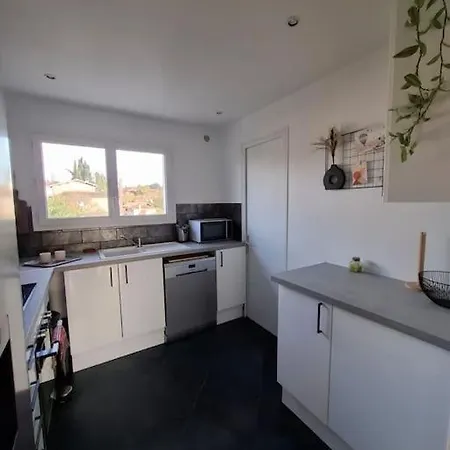 Calme Avec Vue 公寓