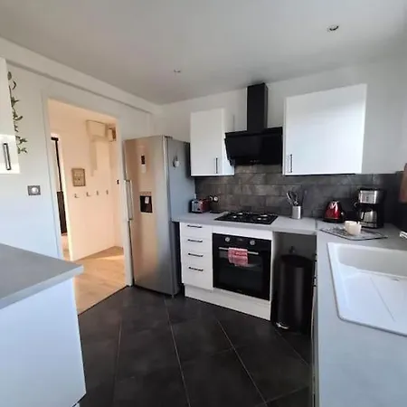 Calme Avec Vue アパート *