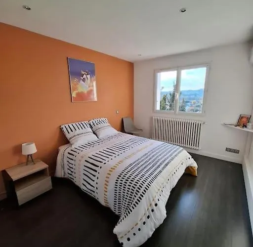 アパート Calme Avec Vue