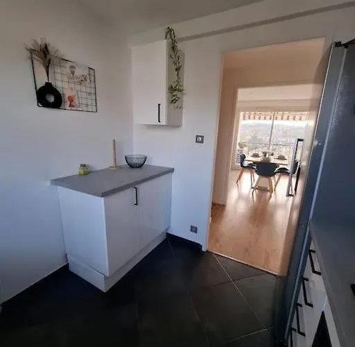 Calme Avec Vue アパート オーシュ