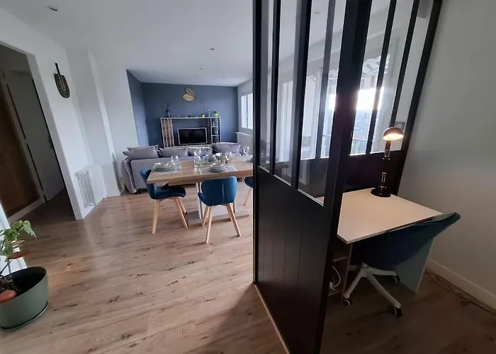 アパート Calme Avec Vue オーシュ